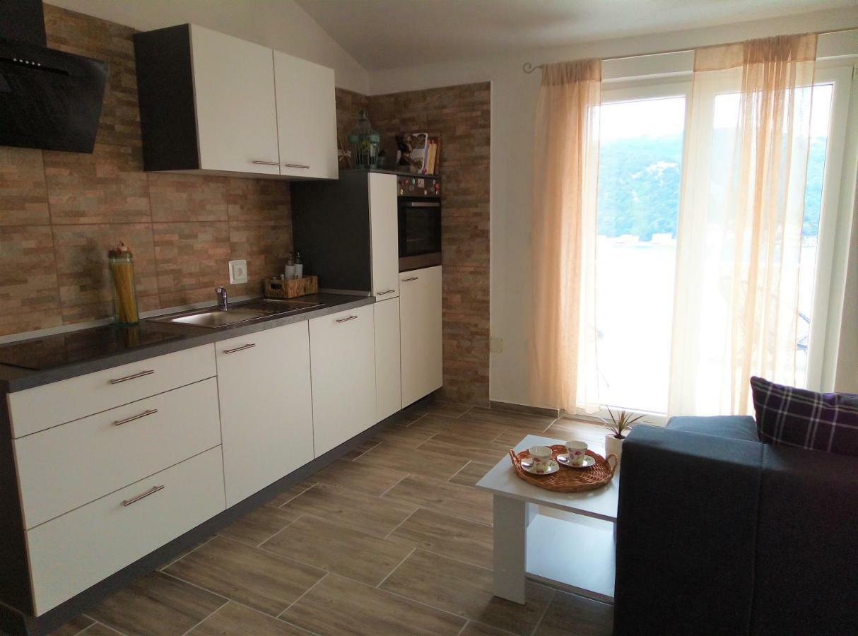 Apartments Kurelja Lastovo Eksteriør billede
