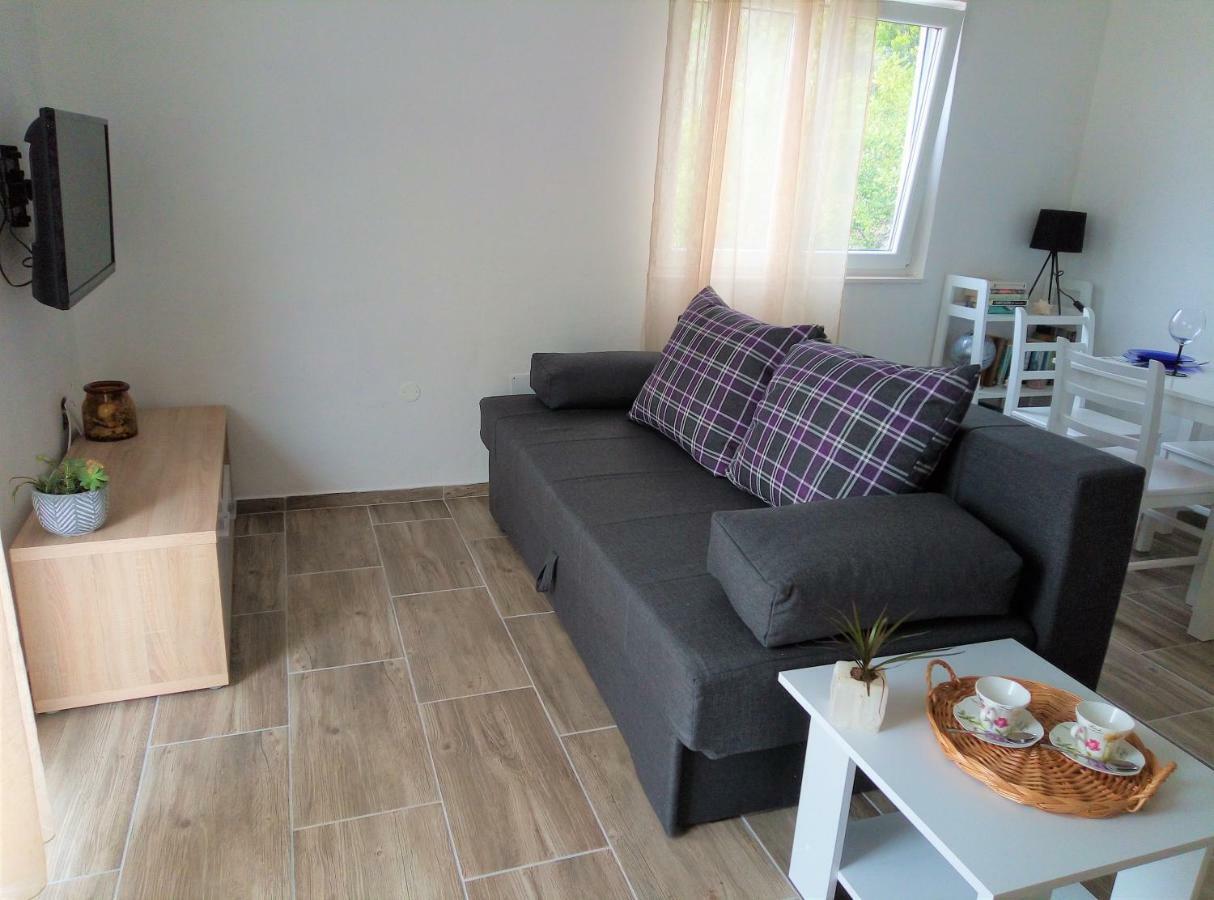 Apartments Kurelja Lastovo Eksteriør billede